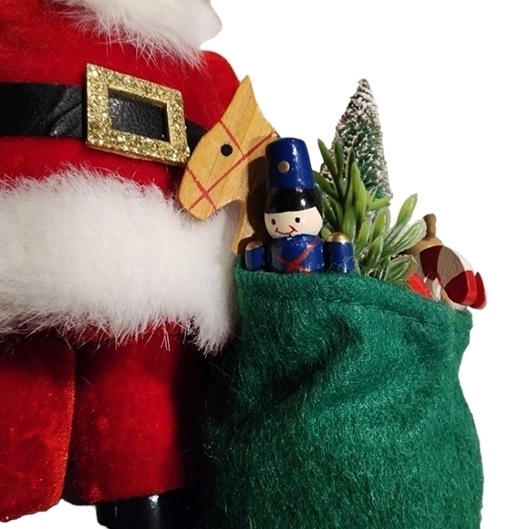 VTG Nutcracker Village 2001 Velvet Santa limited edition - Picture 11 of 12